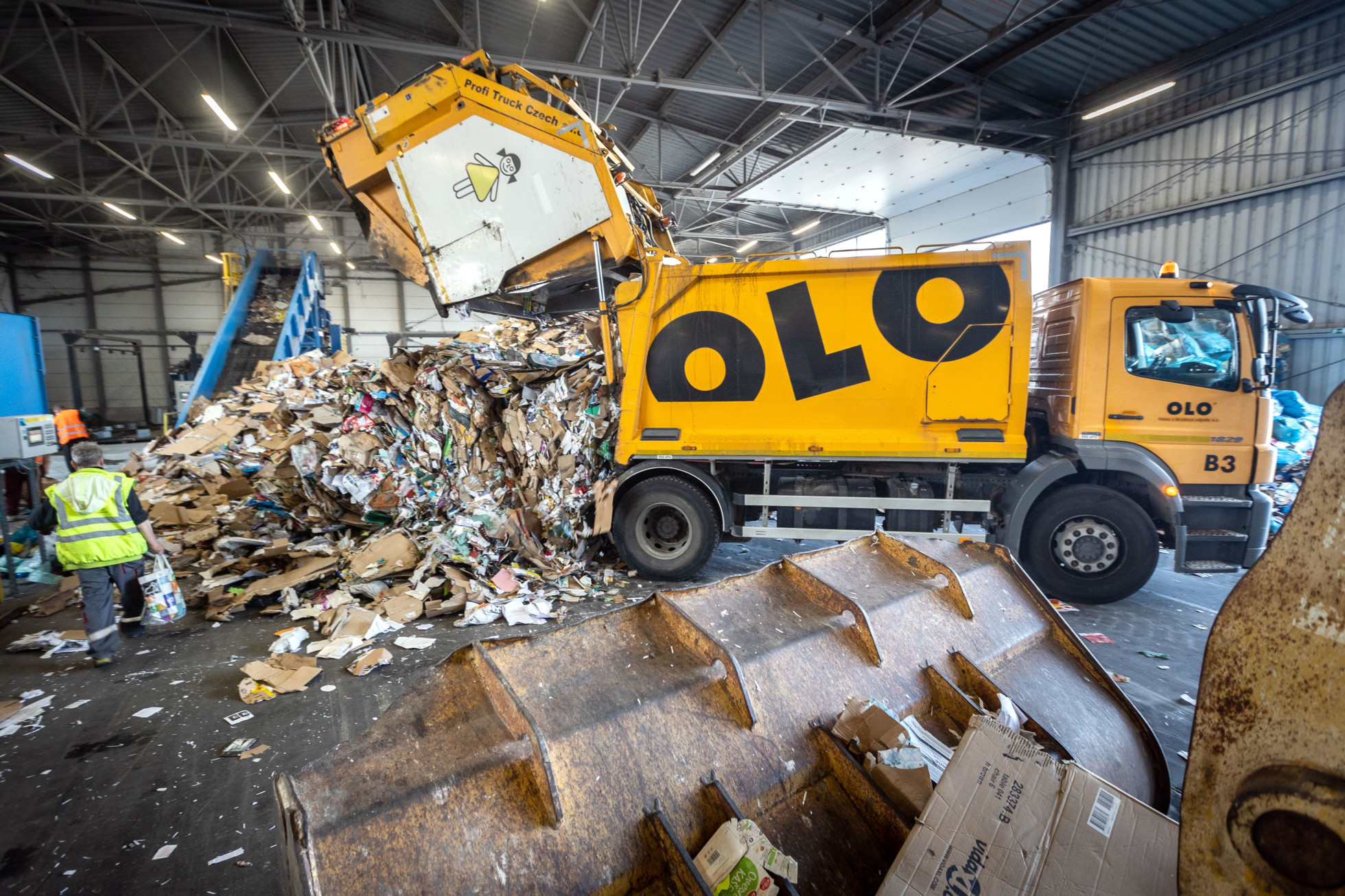 Zásadná zmena v bratislavskom odpade: po pochybnostiach o recyklácii už nebude plasty triediť súkromník, ale mesto