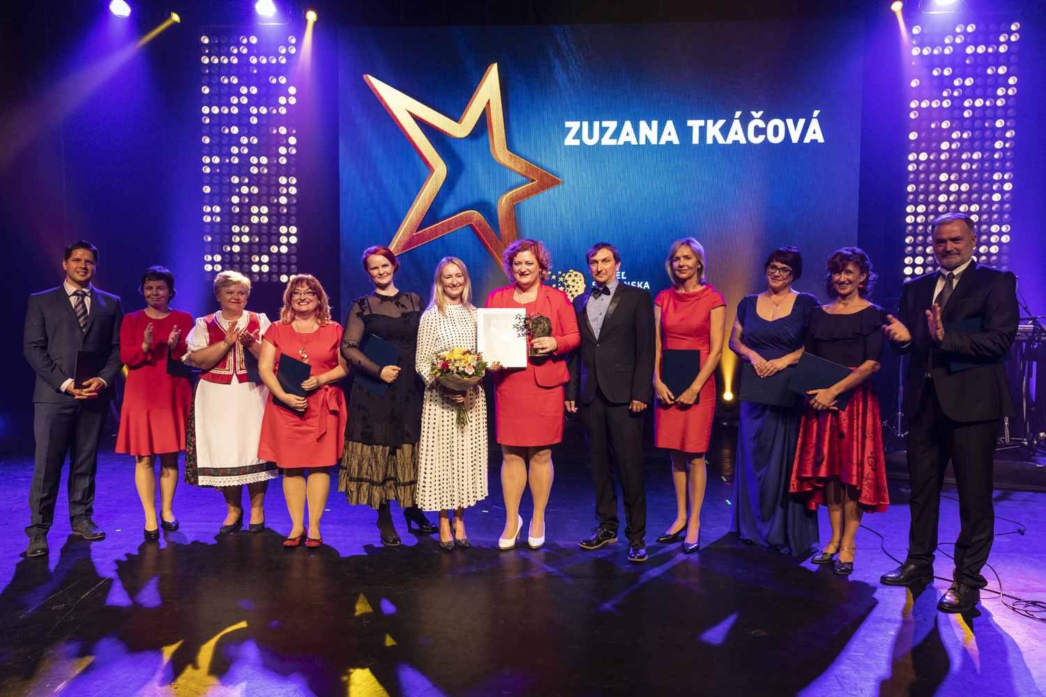 Držiteľka ocenenia Učiteľ Slovenska: Deti učíme jazdiť v tuneli informatika a v tuneli fyzika. Musíme ich začať prepájať