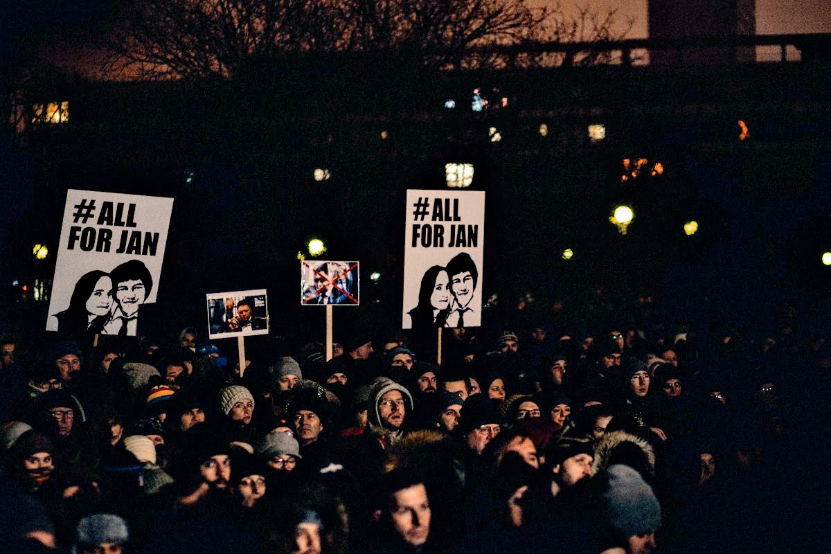 Hovoria nám, aby sme si dávali pozor, ale čo mám sedieť doma a kukať seriály? pýta sa spoluorganizátorka pochodu za Jána Kuciaka a Martinu Kušnírovú