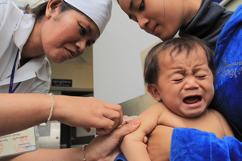 Očkovanie v Kambodži. Photo credit: World Bank Photo Collection via Foter.com / CC BY-NC-ND