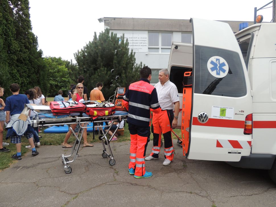 Je čas na návrat brannej výchovy do škôl? Nahradili ju výlety a výnimočne kurzy prvej pomoci